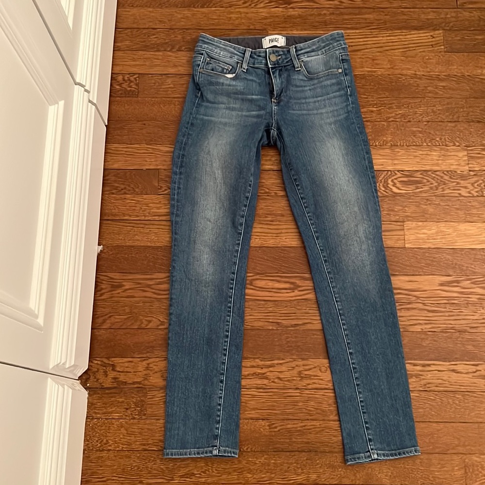 Paige light wash skyline ankle peg skinny jeans size 25